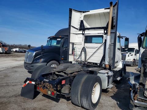 2018 Volvo VNL, VIN 4V4N39TG0JN892723. Фото 4 з 6 з аукціону Copart. Каталог авто зі США OpenDataCar.