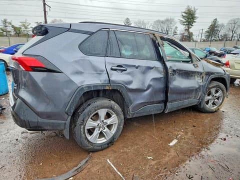 2024 Toyota RAV4, VIN 2T3P1RFVXRC404064. Фото 3 из 6 с аукциона Copart. Каталог авто из США OpenDataCar.