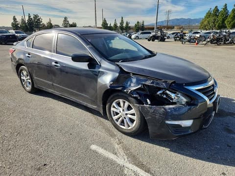 2014 Nissan Altima, VIN 1N4AL3AP1EN240652. Фото 4 з 6 з аукціону Copart. Каталог авто зі США OpenDataCar.