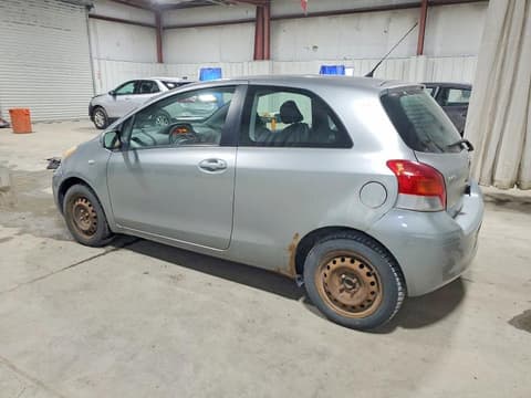 2009 Toyota Yaris, VIN JTDJT903895253304. Фото 2 з 6 з аукціону Copart. Каталог авто зі США OpenDataCar.