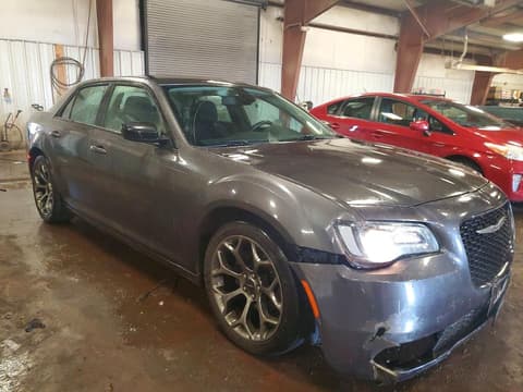 2018 Chrysler 300, VIN 2C3CCAAG7JH294052. Фото 4 з 6 з аукціону Copart. Каталог авто зі США OpenDataCar.