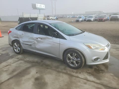2014 Ford Focus, VIN 1FADP3F24EL462192. Фото 4 з 6 з аукціону Copart. Каталог авто зі США OpenDataCar.
