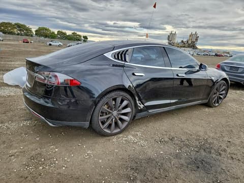 2013 Tesla Model S, VIN 5YJSA1DG8DFP03663. Фото 3 из 6 с аукциона Copart. Каталог авто из США OpenDataCar.