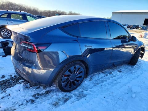 2021 Tesla Model Y, VIN 5YJYGDEF8MF230444. Фото 3 з 6 з аукціону Copart. Каталог авто зі США OpenDataCar.