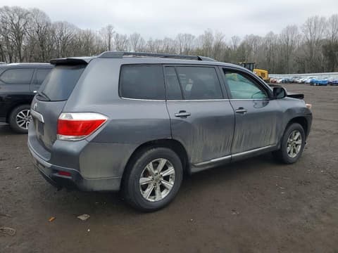 2012 Toyota Highlander, VIN 5TDBK3EH8CS102215. Zdjęcie 3 z 6 z aukcji Copart. Katalog aut z USA OpenDataCar.