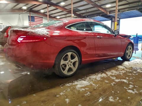 2017 Mercedes-benz C-Class, VIN WDDWJ4KB7HF326079. Фото 3 з 6 з аукціону Copart. Каталог авто зі США OpenDataCar.