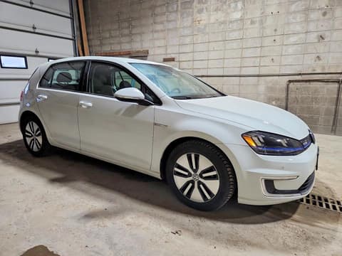 2015 Volkswagen e-Golf, VIN WVWPP7AU7FW902896. Фото 4 з 6 з аукціону Copart. Каталог авто зі США OpenDataCar.