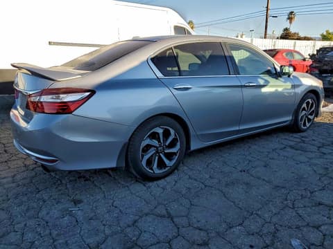 2017 Honda Accord, VIN 1HGCR2F80HA130444. Фото 3 з 6 з аукціону Copart. Каталог авто зі США OpenDataCar.