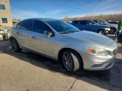 2018 Volvo S60, VIN YV140MTL5J2459992. Zdjęcie 4 z 6 z aukcji Copart. Katalog aut z USA OpenDataCar.