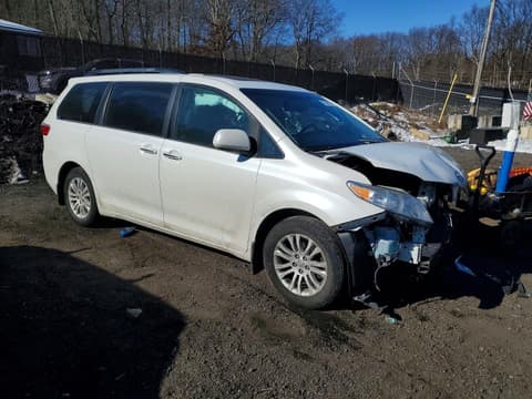 2016 Toyota Sienna, VIN 5TDYK3DC3GS708396. Фото 4 з 6 з аукціону Copart. Каталог авто зі США OpenDataCar.