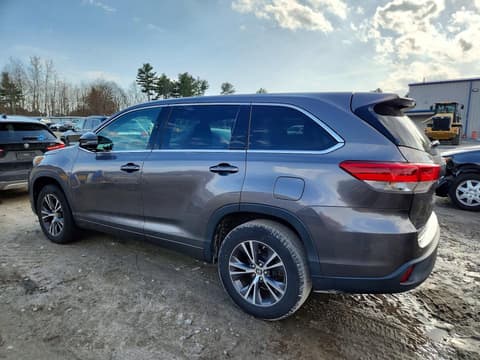 2017 Toyota Highlander, VIN 5TDZARFH9HS024649. Фото 2 з 6 з аукціону Copart. Каталог авто зі США OpenDataCar.