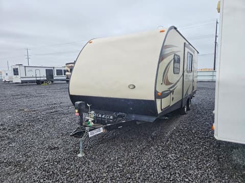 2015 Keystone Keystone, VIN 4YDT2122XFX425220. Фото 2 з 6 з аукціону Copart. Каталог авто зі США OpenDataCar.