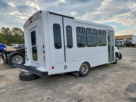 2025 Ford E-450, VIN 1FDFE4FN5SDD38555. Фото 3 з 6 з аукціону Copart. Каталог авто зі США OpenDataCar.