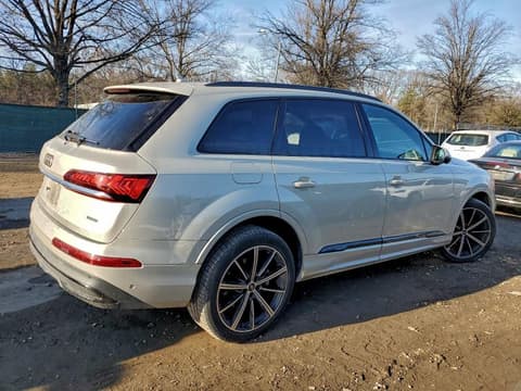 2021 Audi Q7, VIN WA1VXAF70MD035397. Фото 3 из 6 с аукциона Copart. Каталог авто из США OpenDataCar.