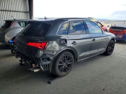 2021 Audi SQ5, VIN WA1C4AFY6M2046117. Фото 3 из 6 с аукциона Copart. Каталог авто из США OpenDataCar.