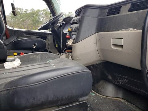 2024 Peterbilt 567, VIN 1NPCXPEX6RD641434. Photo 5 of 6 from Copart auction. OpenDataCar US salvage catalog.