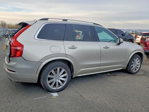 2016 Volvo XC90, VIN YV4A22PK2G1013030. Фото 3 из 6 с аукциона Copart. Каталог авто из США OpenDataCar.