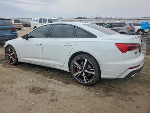 2022 Audi S6, VIN WAUFFBF2XNN053809. Фото 2 из 6 с аукциона Copart. Каталог авто из США OpenDataCar.