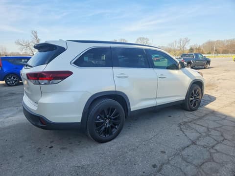 2019 Toyota Highlander, VIN 5TDJZRFH3KS598855. Фото 3 з 6 з аукціону Copart. Каталог авто зі США OpenDataCar.