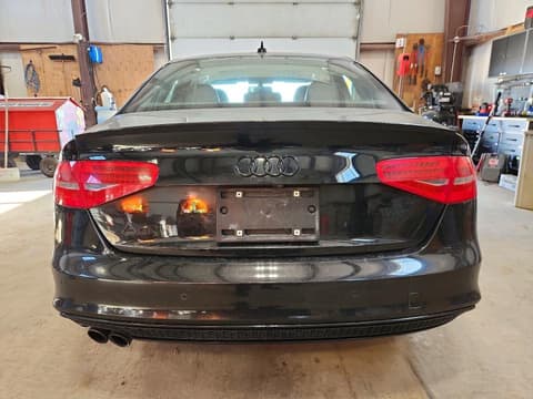 2015 Audi A4, VIN WAUKFCFL3FN037563. Фото 6 з 6 з аукціону Copart. Каталог авто зі США OpenDataCar.