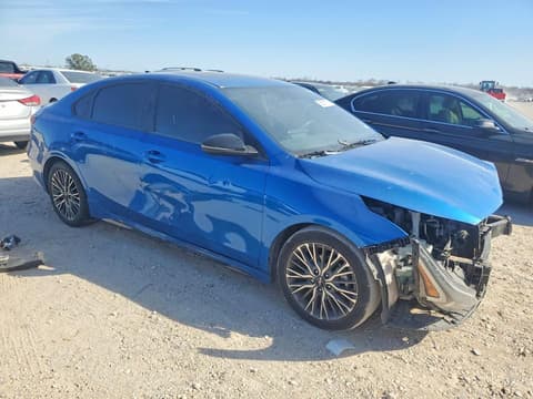 2023 Kia Forte, VIN 3KPF54AD2PE601674. Zdjęcie 4 z 6 z aukcji Copart. Katalog aut z USA OpenDataCar.