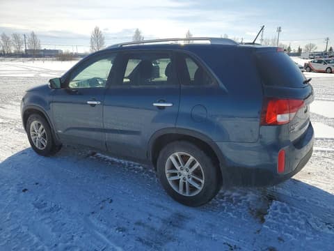 2015 Kia Sorento, VIN 5XYKTCA69FG555262. Фото 2 з 6 з аукціону Copart. Каталог авто зі США OpenDataCar.