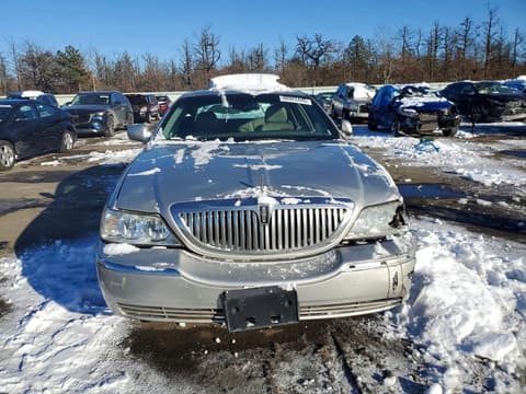 2005 Lincoln Town Car, VIN 1LNHM82WX5Y624271. Фото 5 з 6 з аукціону Copart. Каталог авто зі США OpenDataCar.