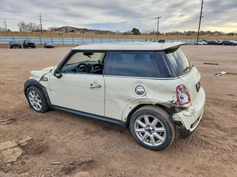2013 Mini Cooper, VIN WMWSV3C51DT394421. Фото 2 з 6 з аукціону Copart. Каталог авто зі США OpenDataCar.