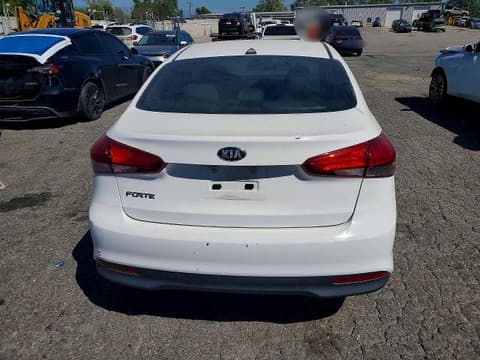2017 Kia Forte, VIN 3KPFK4A79HE083003. Zdjęcie 6 z 6 z aukcji Copart. Katalog aut z USA OpenDataCar.
