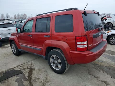 2008 Jeep Liberty, VIN 1J8GN28K28W106033. Фото 2 из 6 с аукциона Copart. Каталог авто из США OpenDataCar.