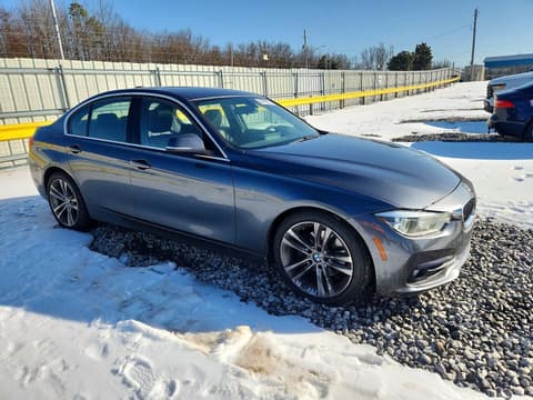 2018 Bmw 3 Series, VIN WBA8D9C53JEM32294. Фото 4 з 6 з аукціону Copart. Каталог авто зі США OpenDataCar.