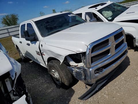 2017 Ram 2500, VIN 3C6UR4CL6HG662605. Zdjęcie 4 z 6 z aukcji Copart. Katalog aut z USA OpenDataCar.