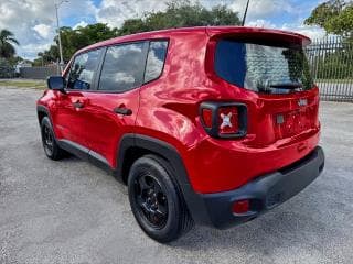 2020 Jeep Renegade, VIN ZACNJAAB2LPL15502. Фото 2 з 6 з аукціону Copart. Каталог авто зі США OpenDataCar.