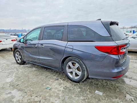 2018 Honda Odyssey, VIN 5FNRL6H72JB076518. Фото 2 з 6 з аукціону Copart. Каталог авто зі США OpenDataCar.