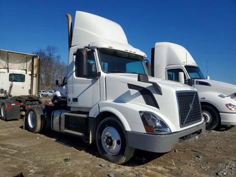 2016 Volvo VNL, VIN 4V4N39TG0GN965520. Фото 1 з 6 з аукціону Copart. Каталог авто зі США OpenDataCar.