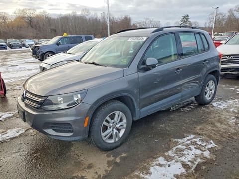 2015 Volkswagen Tiguan, VIN WVGBV7AX3FW550065. Zdjęcie 1 z 6 z aukcji Copart. Katalog aut z USA OpenDataCar.