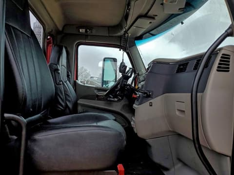 2020 Peterbilt tractor , VIN 1XPBDP9XXLD711058. Фото 5 из 6 с аукциона Copart. Каталог авто из США OpenDataCar.