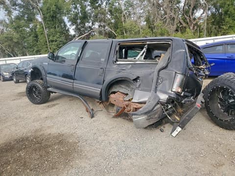 2003 Ford Excursion, VIN 1FMNU41S13EC54093. Фото 2 з 6 з аукціону Copart. Каталог авто зі США OpenDataCar.