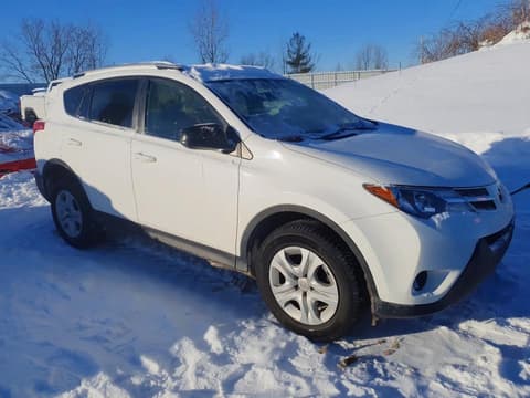2015 Toyota RAV4, VIN JTMBFREV7FD124400. Фото 4 з 6 з аукціону Copart. Каталог авто зі США OpenDataCar.