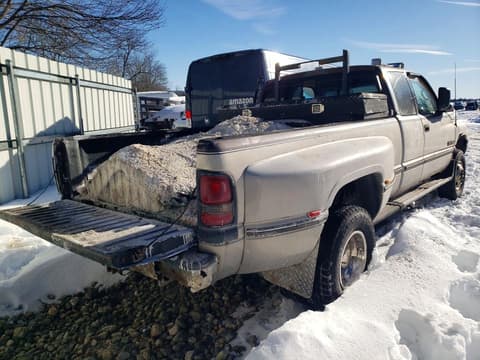1997 Dodge Ram 3500, VIN 3B7MF33D0VM565921. Фото 3 из 6 с аукциона Copart. Каталог авто из США OpenDataCar.
