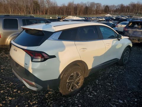 2024 Kia Sportage Hybrid, VIN KNDPUCDG8R7135906. Фото 3 з 6 з аукціону Copart. Каталог авто зі США OpenDataCar.