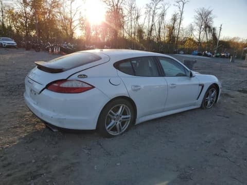 2011 Porsche Panamera, VIN WP0AA2A79BL011797. Фото 3 з 6 з аукціону Copart. Каталог авто зі США OpenDataCar.