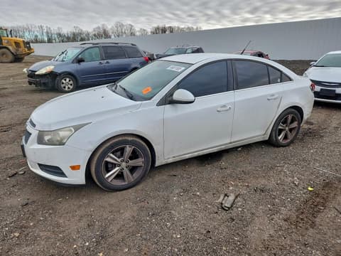 2014 Chevrolet Cruze, VIN 1G1PE5SB4E7123156. Фото 1 з 6 з аукціону Copart. Каталог авто зі США OpenDataCar.