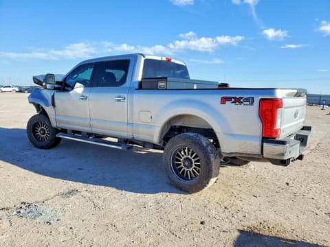 2019 Ford F-250 Super Duty, VIN 1FT7W2B69KEF11710. Фото 2 з 6 з аукціону Copart. Каталог авто зі США OpenDataCar.
