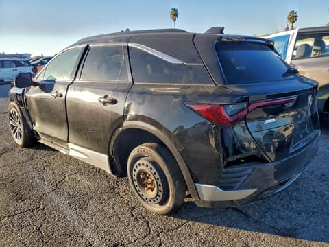 2024 Acura ZDX, VIN 4W5KHNRL9RZ501475. Фото 2 з 6 з аукціону Copart. Каталог авто зі США OpenDataCar.