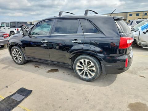 2015 Kia Sorento, VIN 5XYKW4A73FG552671. Фото 2 з 6 з аукціону Copart. Каталог авто зі США OpenDataCar.