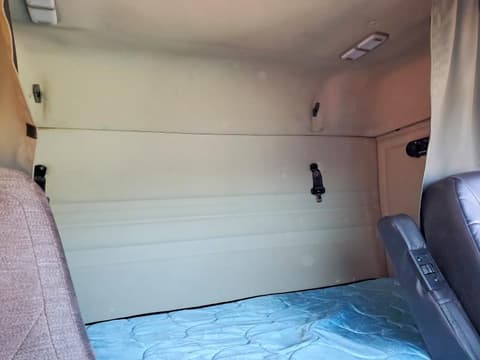 2020 Volvo VNR, VIN 4V4WB9DH0LN259690. Zdjęcie 6 z 6 z aukcji Copart. Katalog aut z USA OpenDataCar.