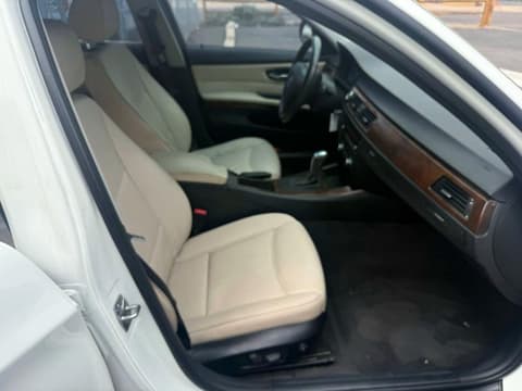 2011 Bmw 3 Series, VIN WBAPH7C54BA801953. Фото 5 з 6 з аукціону Copart. Каталог авто зі США OpenDataCar.