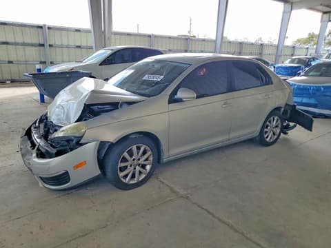 2010 Volkswagen Jetta, VIN 3VWRX7AJ9AM105098. Фото 1 з 6 з аукціону Copart. Каталог авто зі США OpenDataCar.