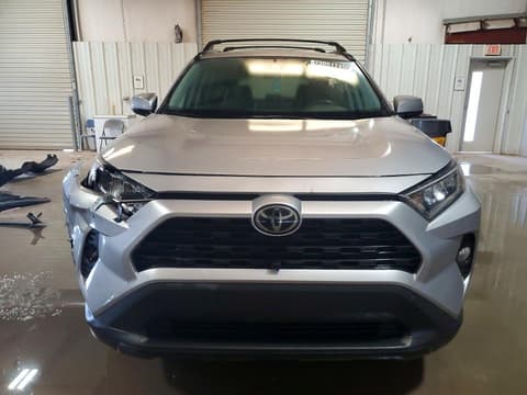 2021 Toyota RAV4, VIN 2T3C1RFV2MC107345. Фото 5 з 6 з аукціону Copart. Каталог авто зі США OpenDataCar.